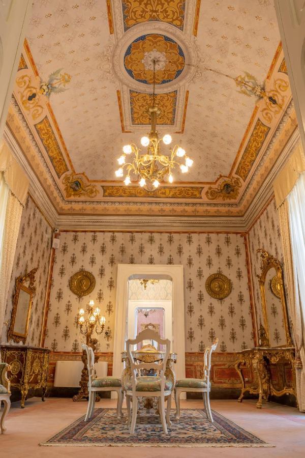 Il Cavaliere Al Borgo Antico Hotel Copertino Bagian luar foto