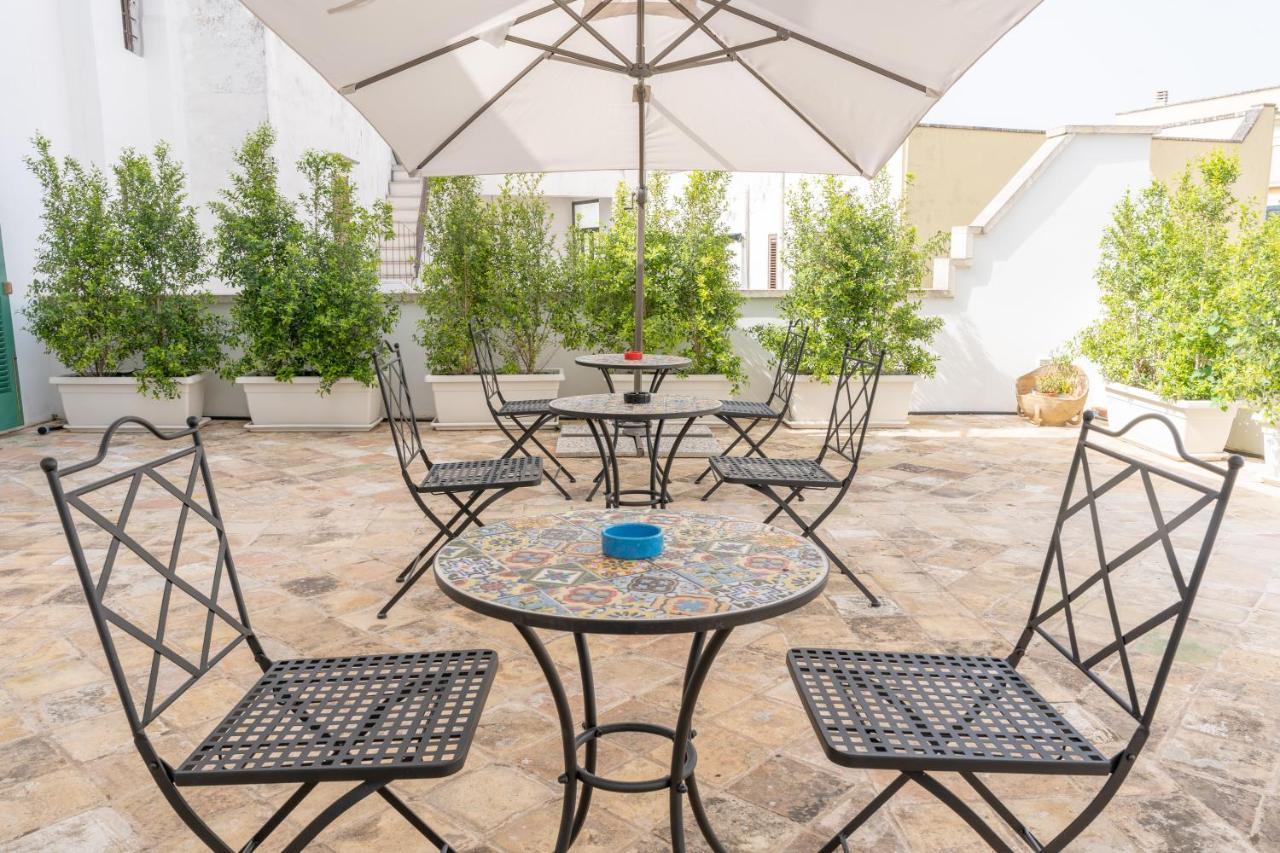 Il Cavaliere Al Borgo Antico Hotel Copertino Bagian luar foto
