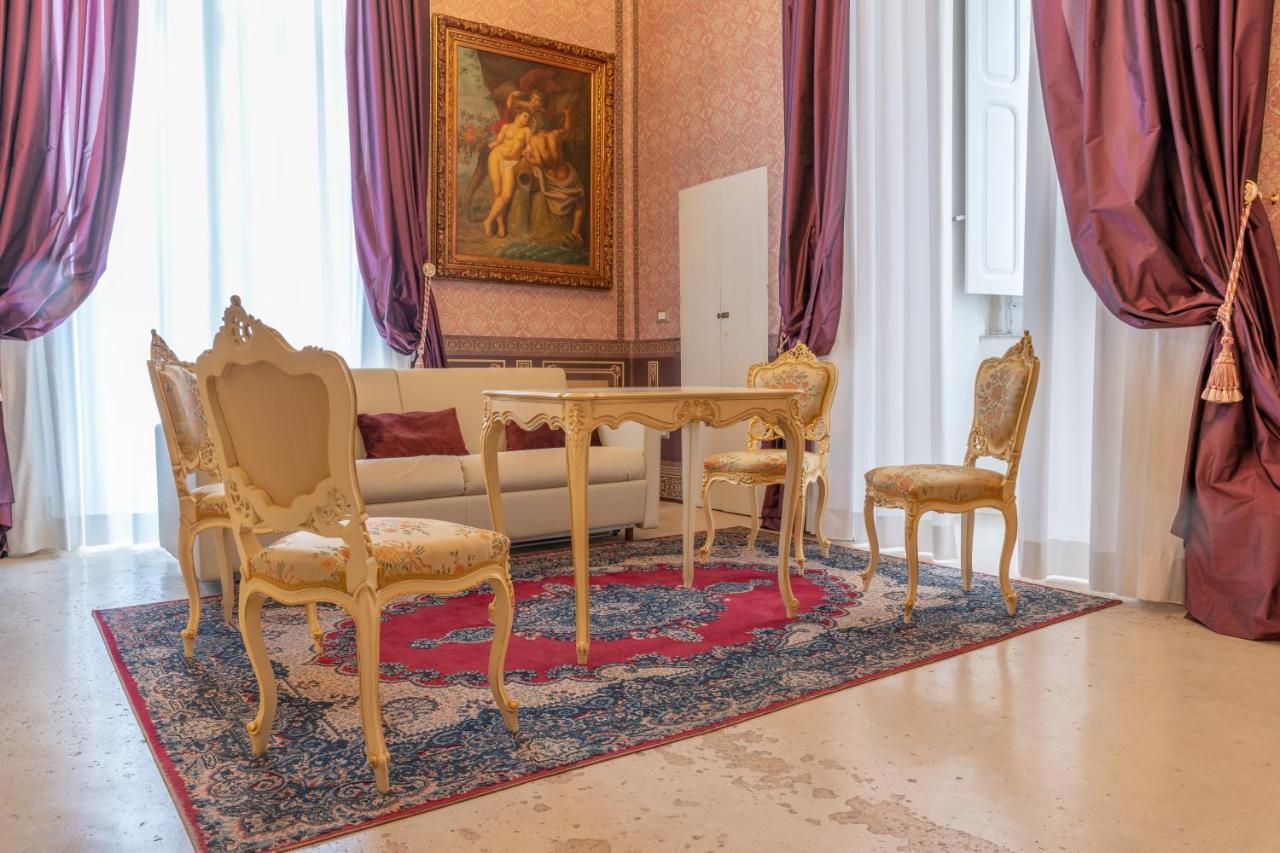 Il Cavaliere Al Borgo Antico Hotel Copertino Bagian luar foto