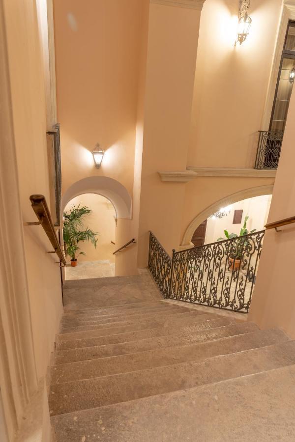 Il Cavaliere Al Borgo Antico Hotel Copertino Bagian luar foto