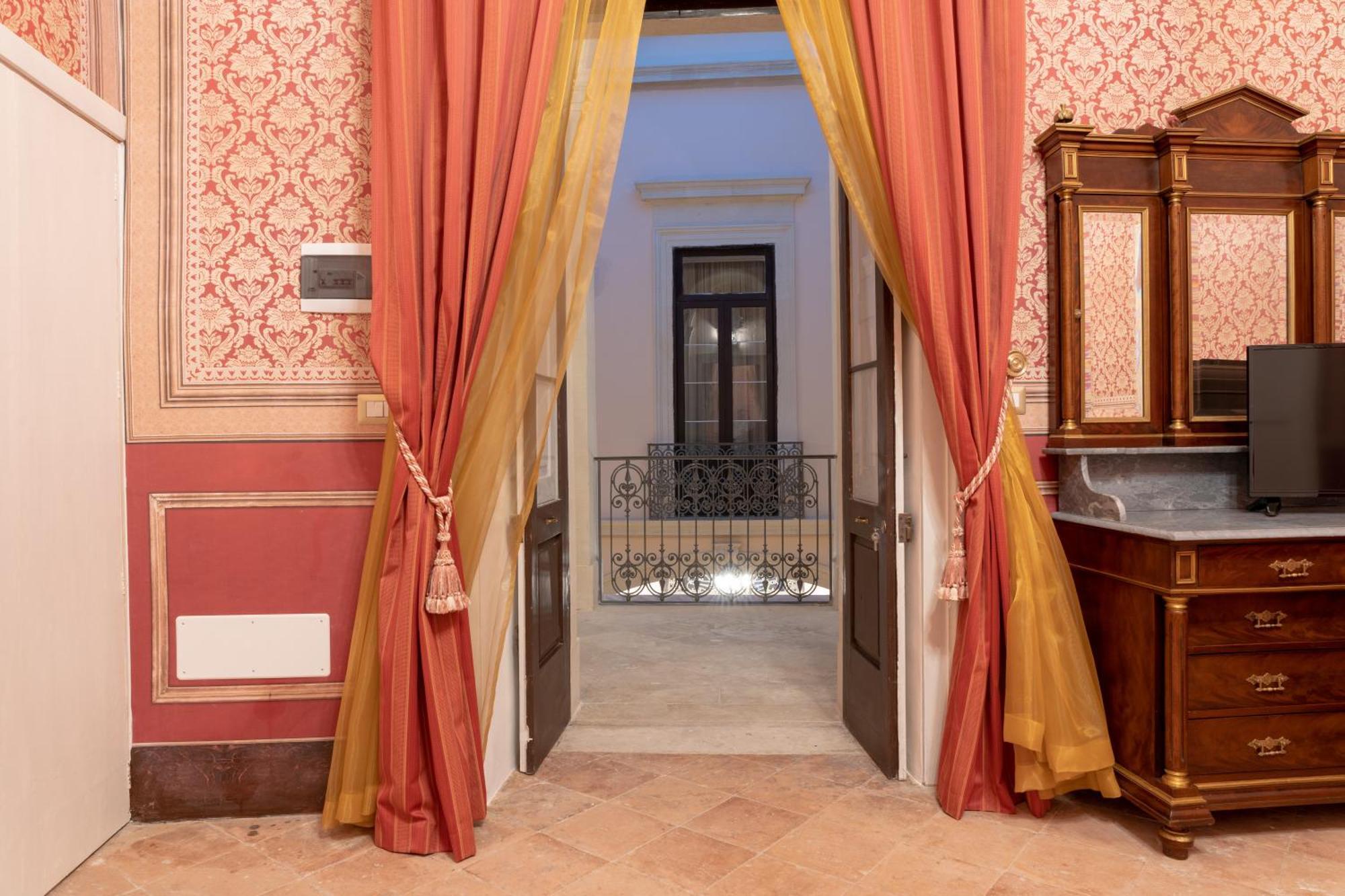 Il Cavaliere Al Borgo Antico Hotel Copertino Bagian luar foto